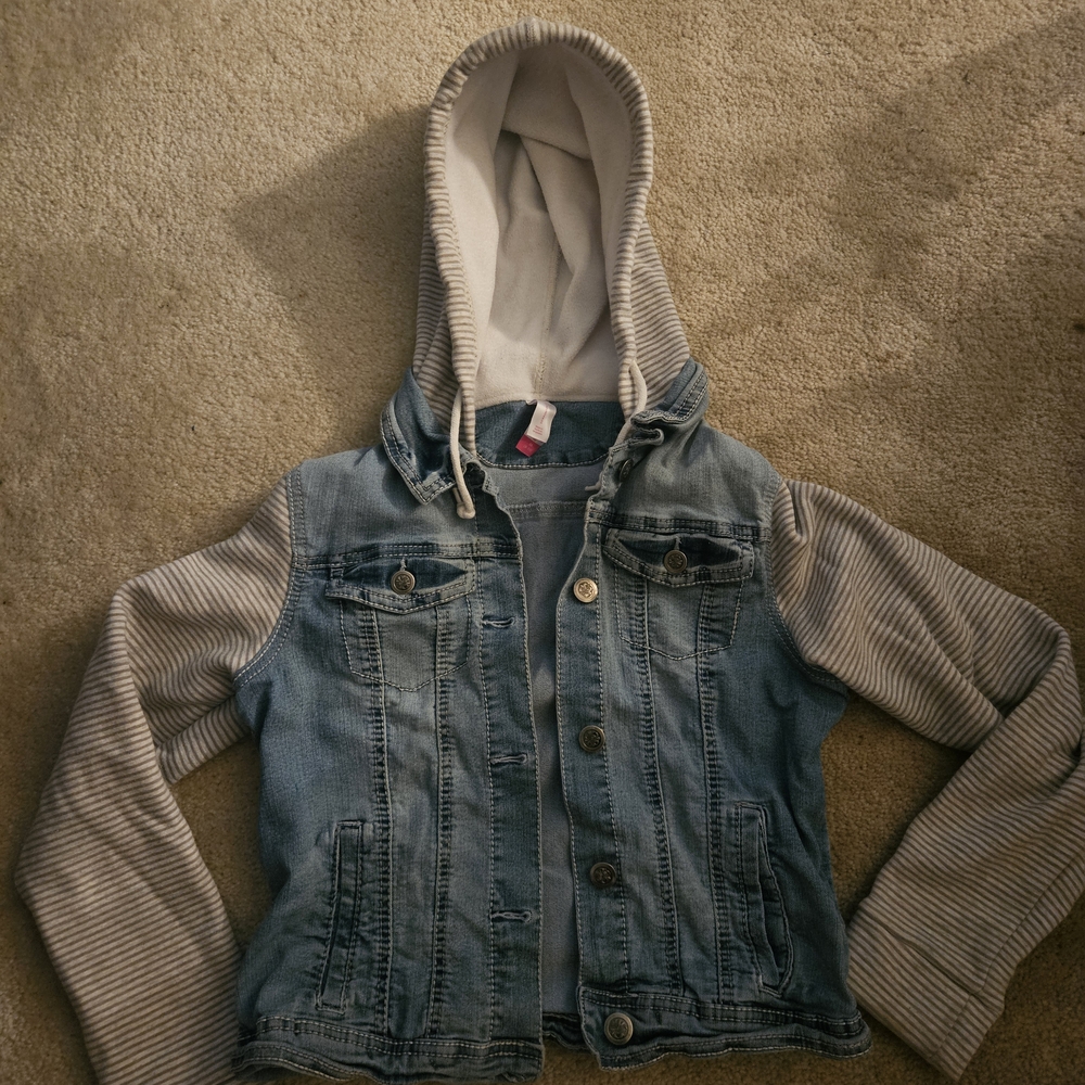 No Boundaries Blue and Gray Jean Jacket Classic Style